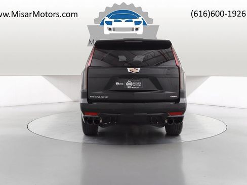 Used 2023 Cadillac Escalade V AWD/4WD image 4