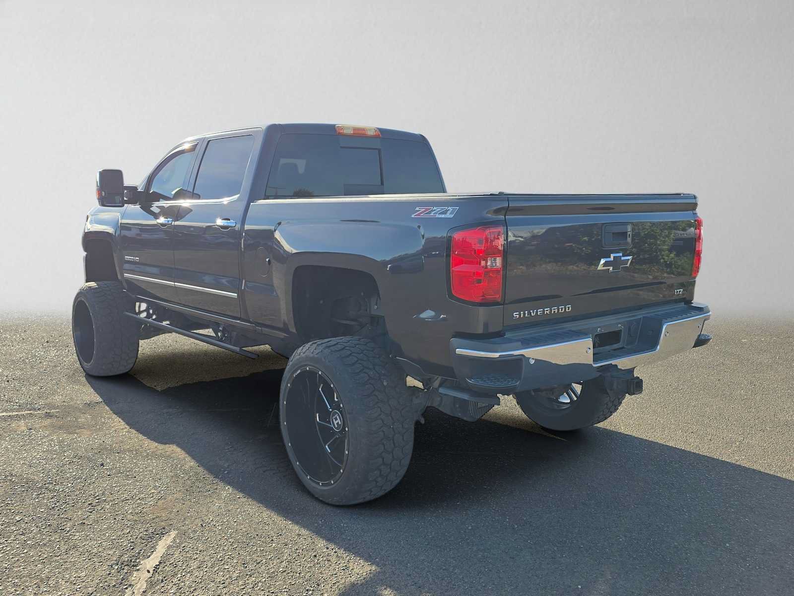 Used 2016 Chevrolet Silverado 2500 LTZ w/ Duramax Plus Package AWD/4WD image 6