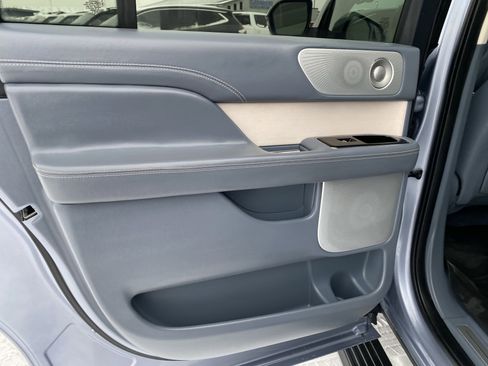 Used 2024 Lincoln Navigator L Black Label image 11