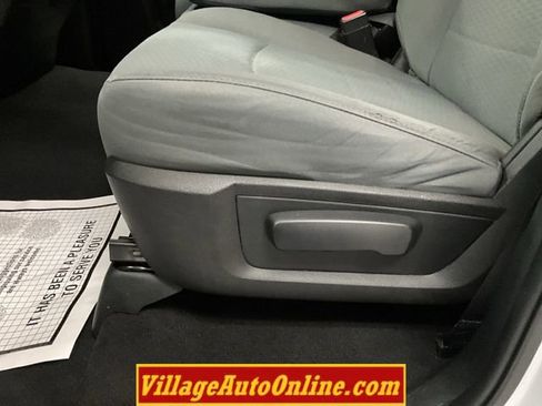 Used 2016 RAM 1500 Express AWD/4WD image 15