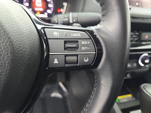 Used 2023 Honda Accord Touring image 17