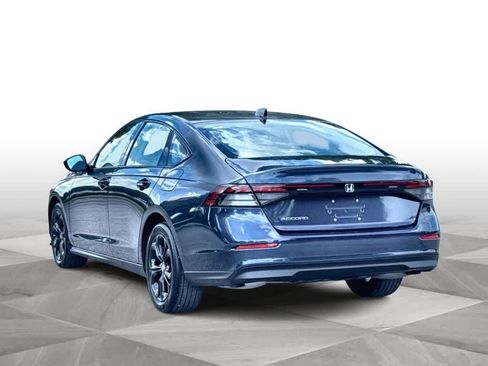 Used 2025 Honda Accord SE image 6