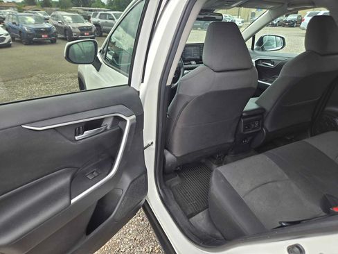 Used 2020 Toyota RAV4 XLE w/ All Weather Liner Package AWD/4WD image 18