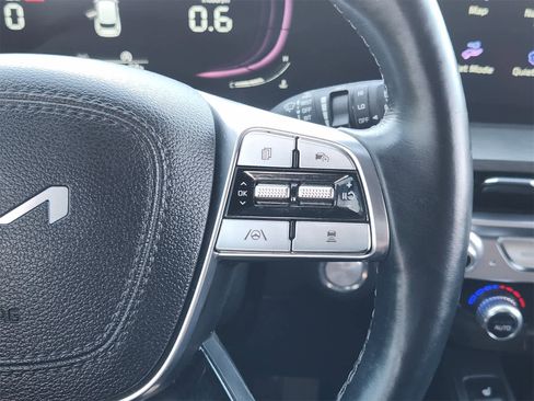 Used 2024 Kia Telluride EX X-Line image 29