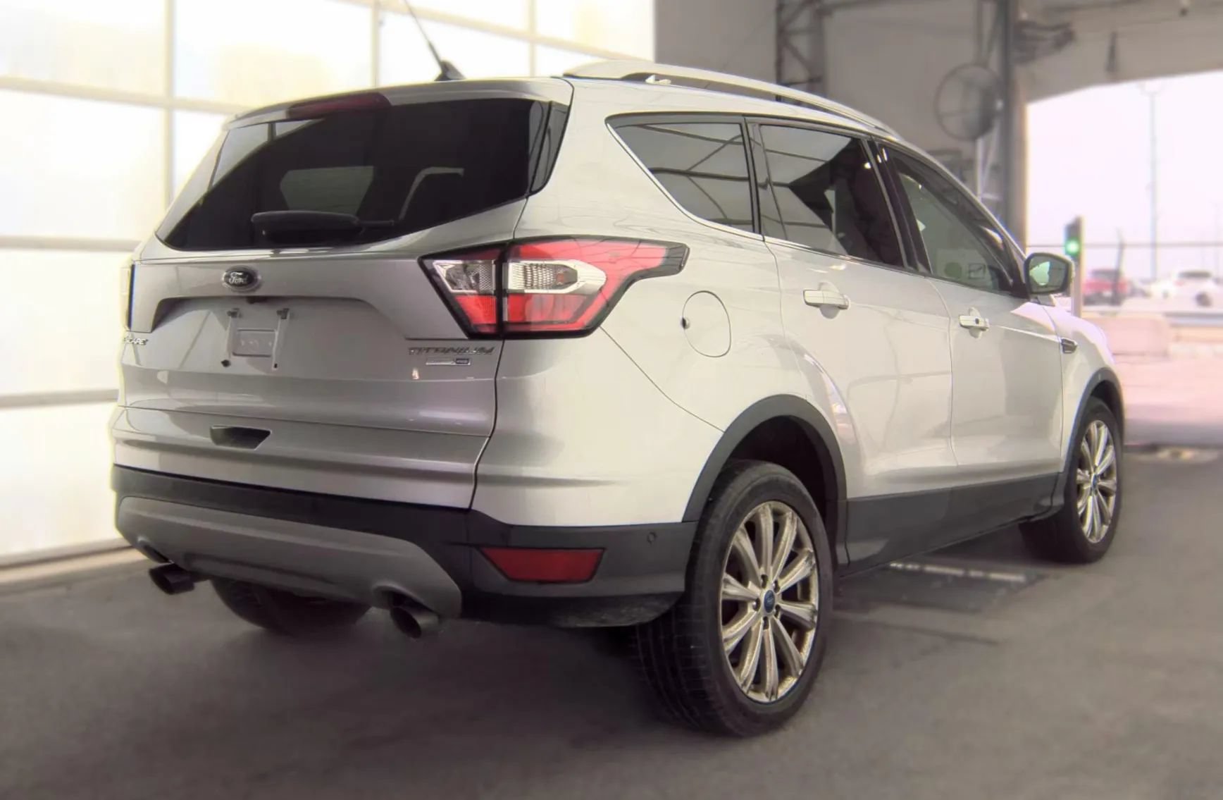 Used 2018 Ford Escape Titanium w/ Ford Safe & Smart Package AWD/4WD image 4
