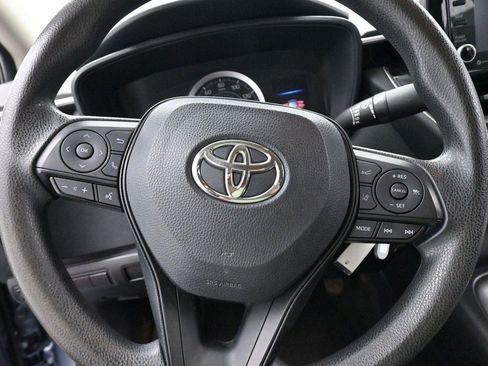 Used 2022 Toyota Corolla LE FWD image 15