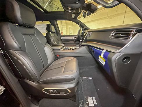 New 2026 Jeep Grand Wagoneer L Limited image 25