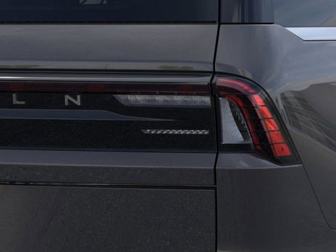 New 2026 Lincoln Navigator Black Label AWD/4WD image 21