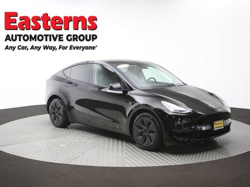Used 2021 Tesla Model Y Long Range AWD/4WD image 44