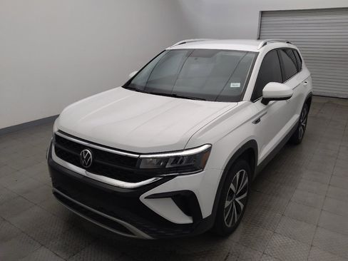 Used 2022 Volkswagen Taos SE FWD image 15