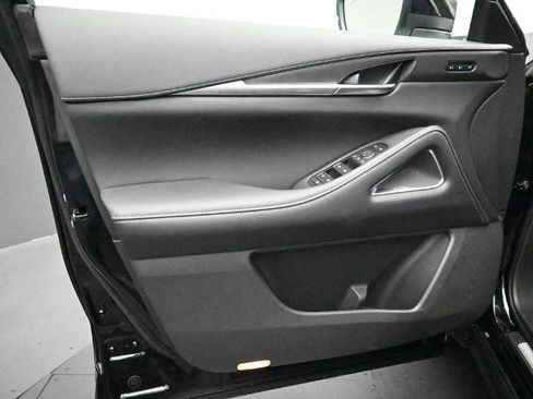 Certified 2025 INFINITI QX60 Luxe image 9