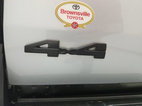 Certified 2026 Toyota Tacoma SR5 AWD/4WD image 21