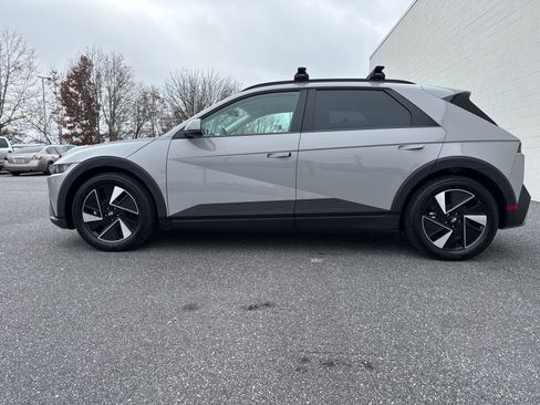 Used 2025 Hyundai Ioniq 5 SEL image 4