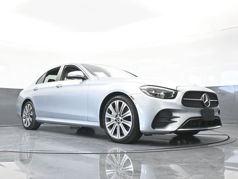 Used 2021 Mercedes-Benz E 450 4MATIC Sedan image 64