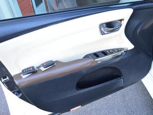 Used 2014 Toyota Avalon XLE Touring image 50