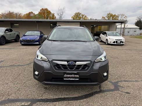 Used 2021 Subaru Crosstrek 2.5i Limited w/ Moonroof Package 2 AWD/4WD image 2