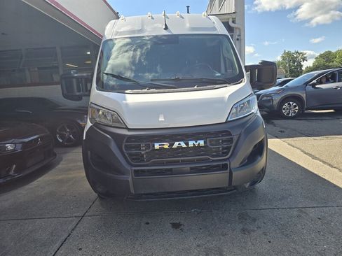 Used 2023 RAM ProMaster 2500 FWD image 2