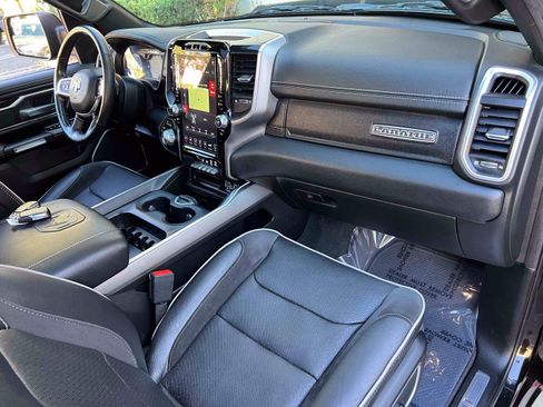 Used 2020 RAM 1500 Laramie AWD/4WD image 4