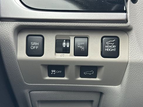 Used 2018 Subaru Forester 2.5i Limited AWD/4WD image 29