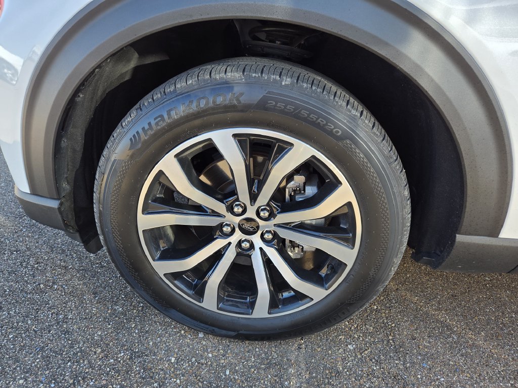Used 2025 Ford Explorer ST-Line AWD/4WD image 8