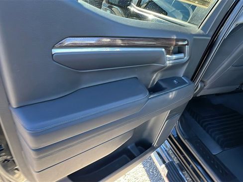 Used 2022 Chevrolet Silverado 1500 LT w/ Z71 Off-Road Package image 20