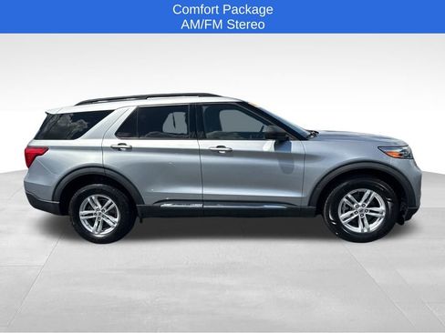 Used 2020 Ford Explorer XLT w/ Comfort Package image 3
