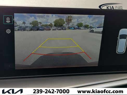 Certified 2025 Kia Sorento S w/ Panoramic Sunroof Package FWD image 28
