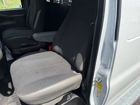 Used 2024 Chevrolet Express 2500 w/ Driver Convenience Package image 4