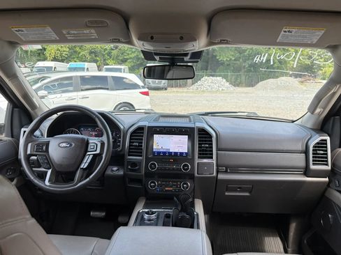 Used 2020 Ford Expedition Max XLT w/ Equipment Group 202A RWD image 21
