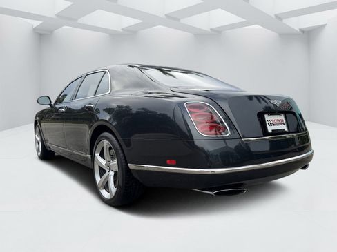 Used 2016 Bentley Mulsanne Speed image 3