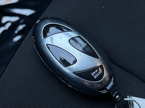 Used 2024 Hyundai Elantra SEL FWD image 29