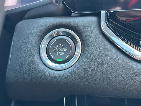 New 2025 GMC Canyon Elevation w/ Convenience Package image 23