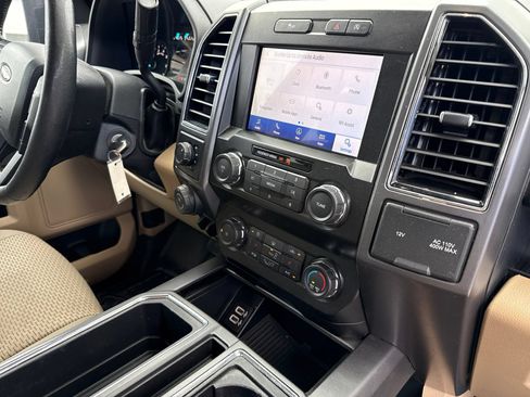 Used 2020 Ford F150 XLT w/ Equipment Group 302A Luxury AWD/4WD image 28