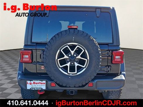 Used 2024 Jeep Wrangler Unlimited Rubicon image 5