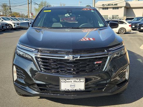 Used 2023 Chevrolet Equinox RS w/ RS Leather Package AWD/4WD image 2