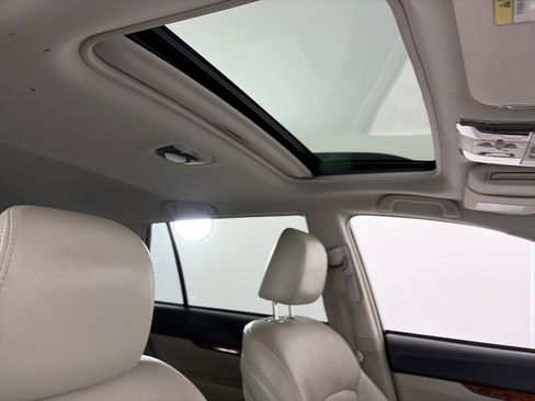 Used 2010 Subaru Outback 3.6R Limited image 30