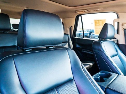 Used 2024 Ford Expedition Max XLT RWD image 21