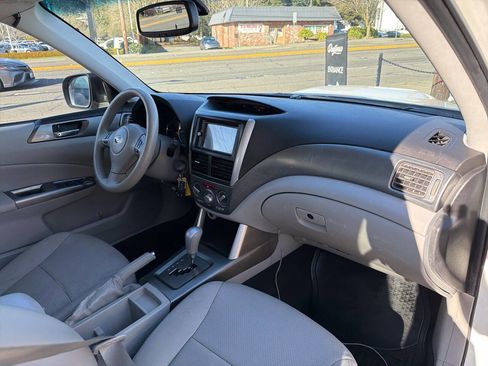 Used 2011 Subaru Forester 2.5XT Premium w/ Popular Equipment Group 5B image 17