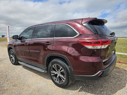 Used 2019 Toyota Highlander Plus image 4