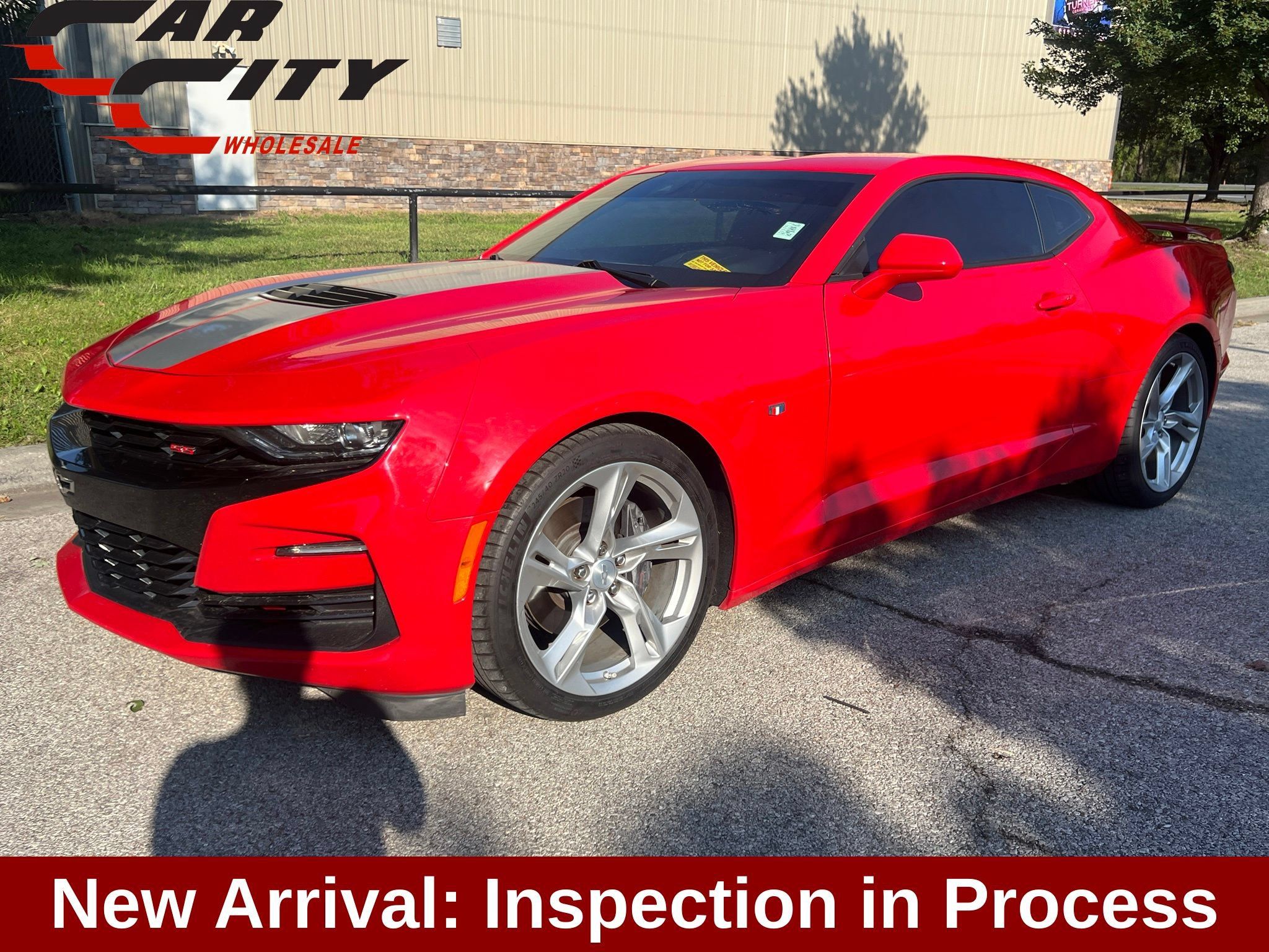 Used 2019 Chevrolet Camaro SS RWD image 1