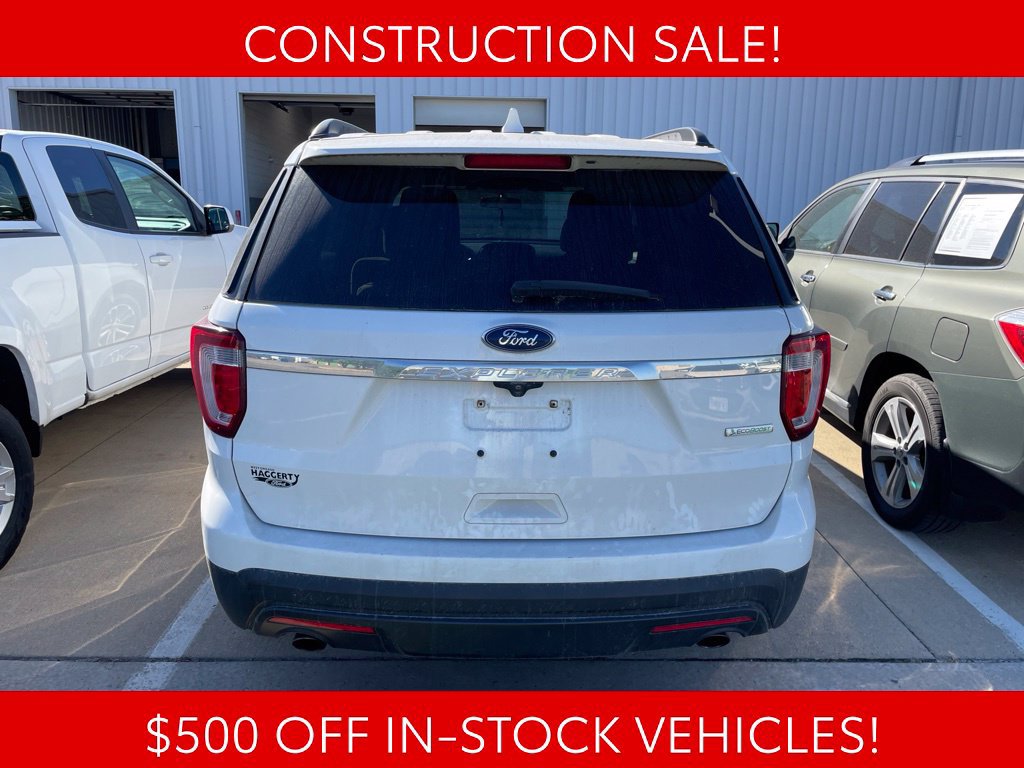 Used 2017 Ford Explorer FWD image 3