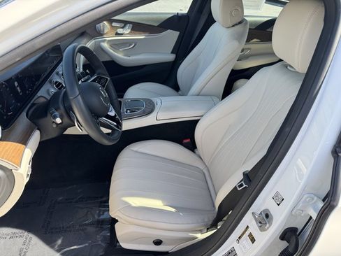 Used 2022 Mercedes-Benz E 350 Sedan image 16