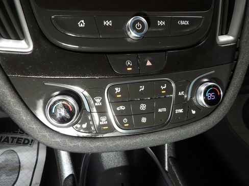 Used 2024 Chevrolet Malibu LT image 15