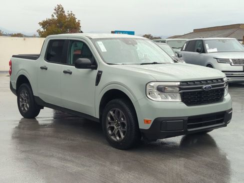 Used 2022 Ford Maverick XLT image 3