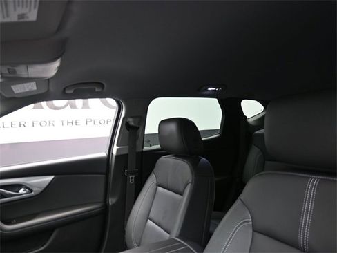 Used 2024 Chevrolet Blazer LT w/ LPO, Black Grille Bar Package image 17