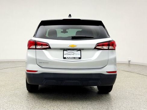 Used 2022 Chevrolet Equinox LS image 6