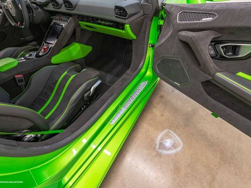 Used 2024 Lamborghini Huracan Tecnica RWD image 28