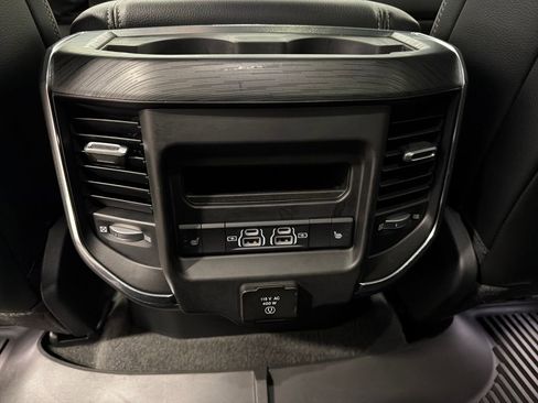 Used 2024 RAM 1500 Laramie AWD/4WD image 21