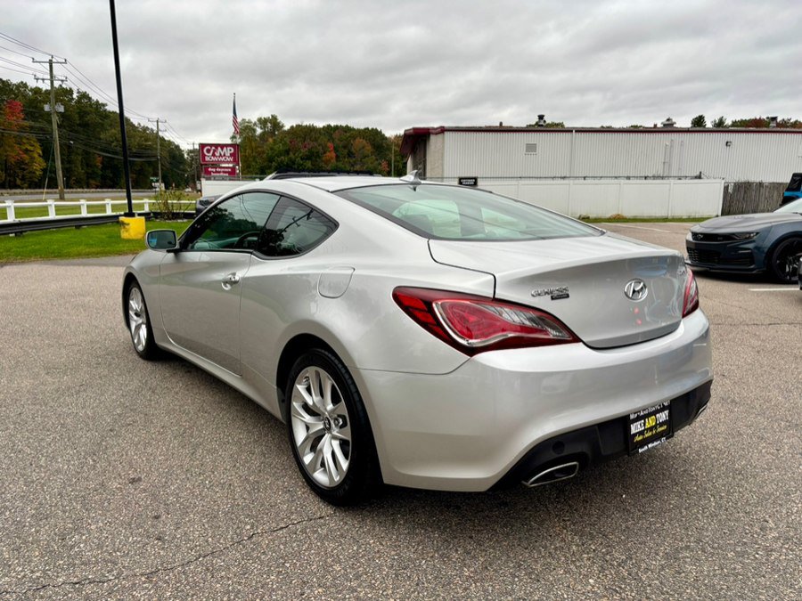 Used 2013 Hyundai Genesis 2.0T RWD image 8