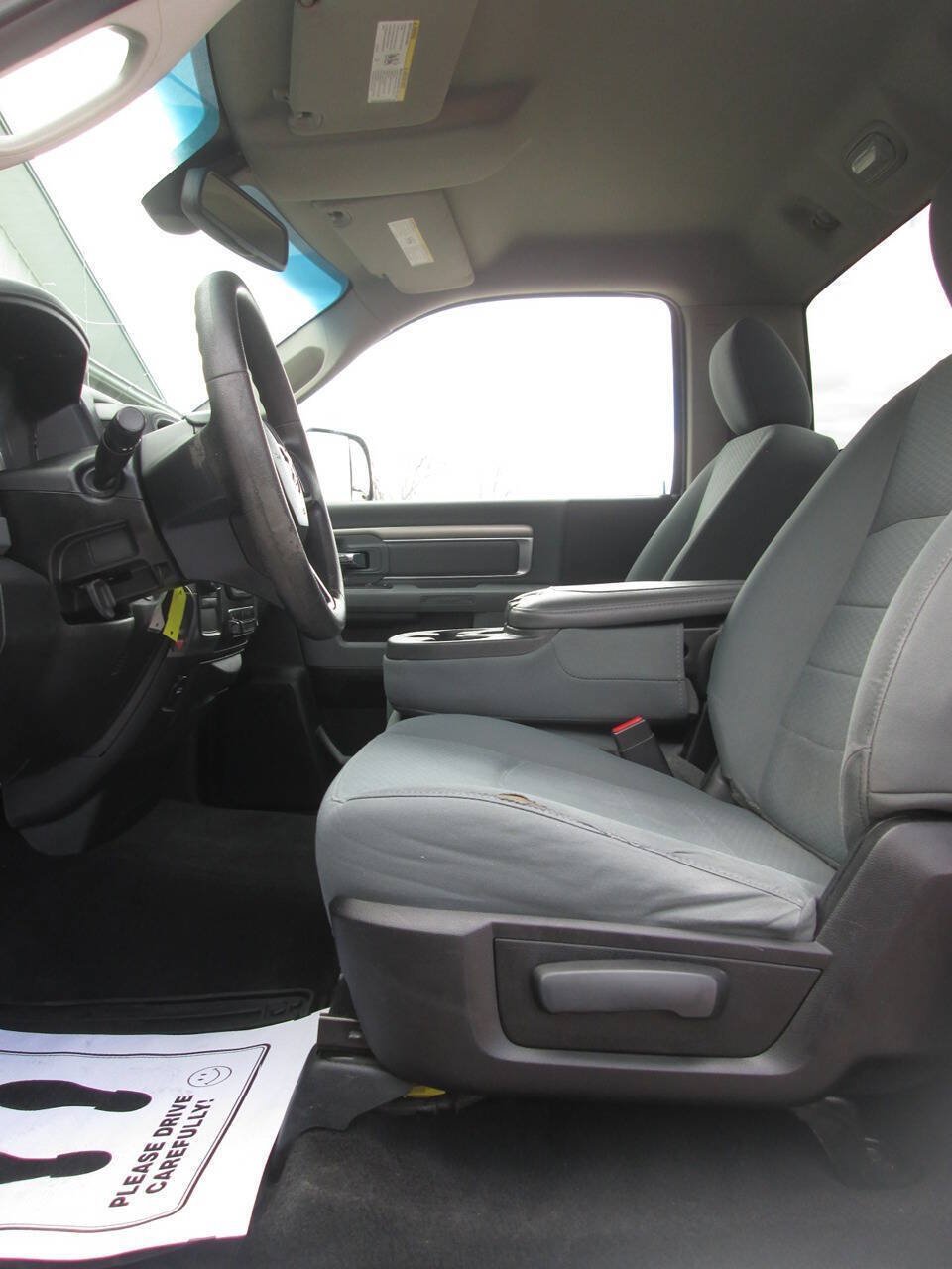 Used 2017 RAM 3500 Tradesman w/ Chrome Appearance Group AWD/4WD image 15
